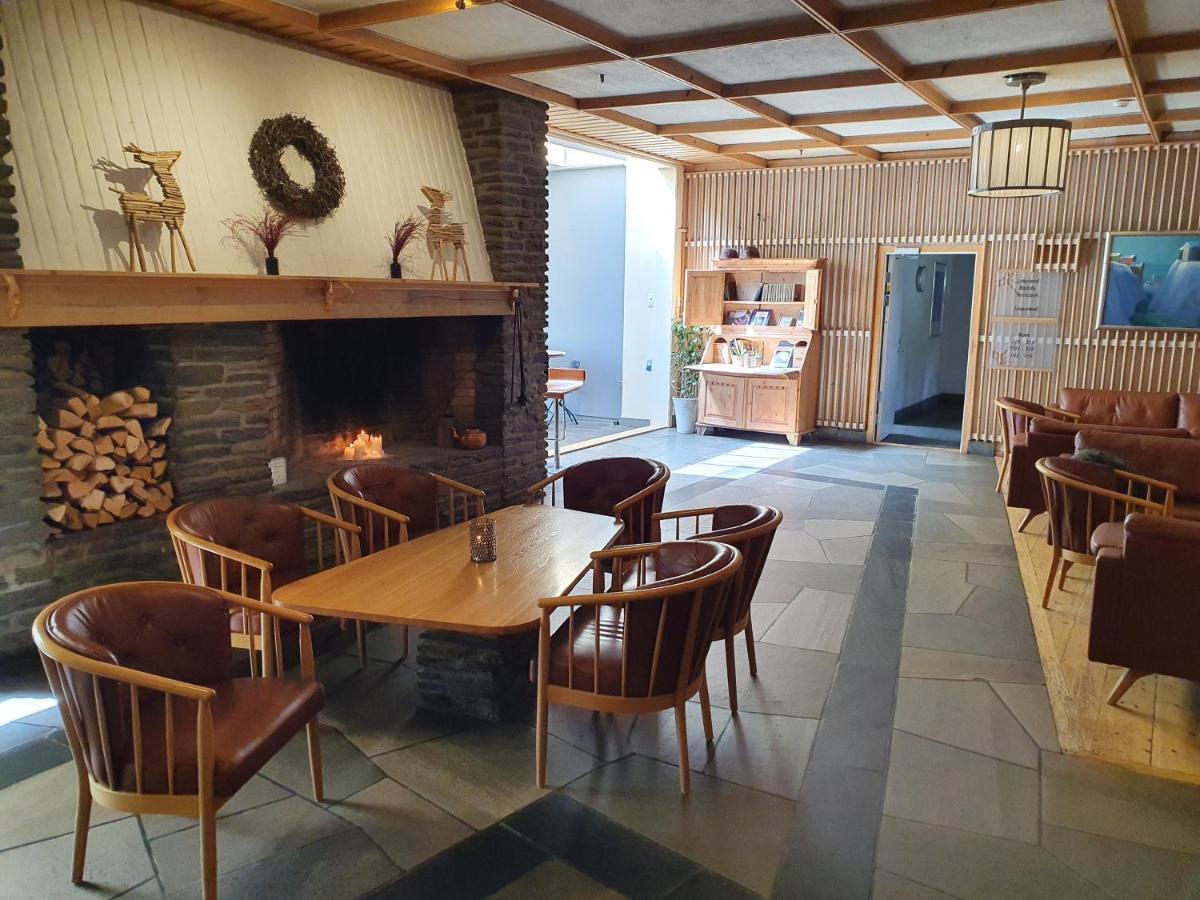 Roros Hotell - Bad & Velvaere Exteriér fotografie