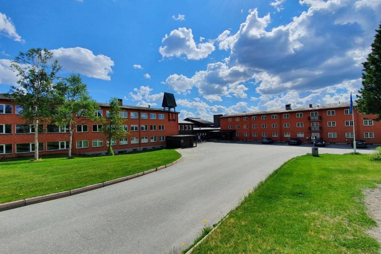 Roros Hotell - Bad & Velvaere Exteriér fotografie